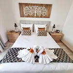 Elite Residente Gold 11 *